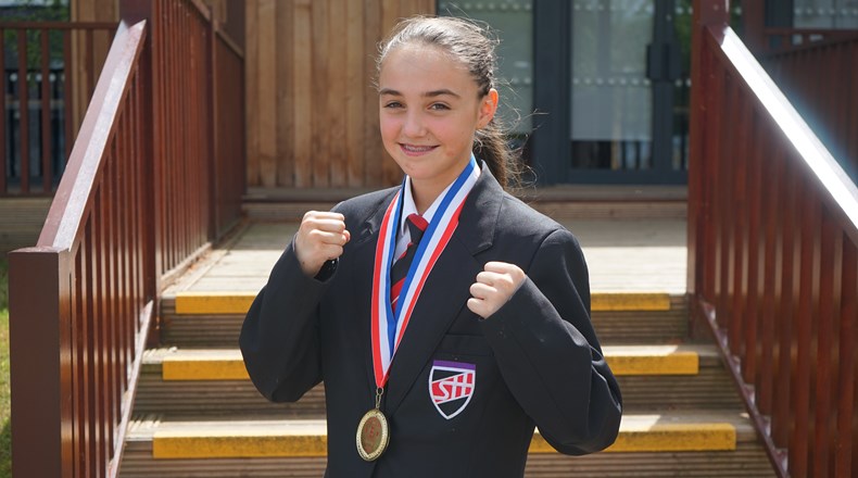 Ellamae wins gold in the Boxing National Schools Championships