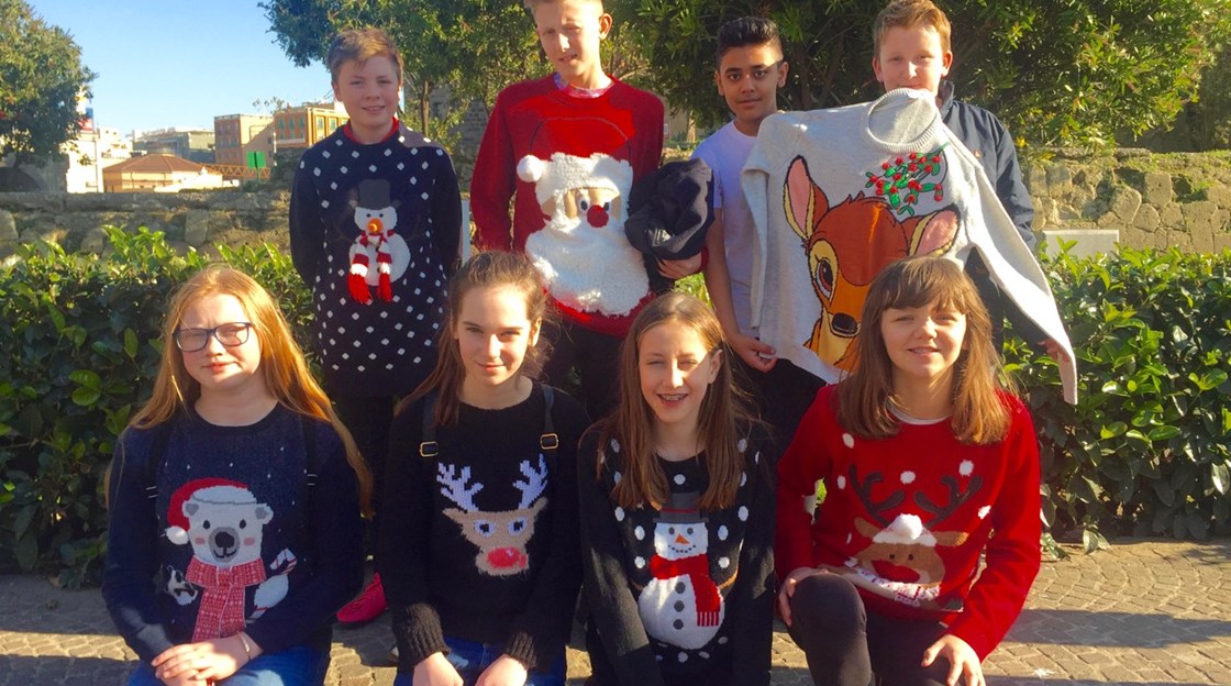 Christmas jumper day in Italy 2016